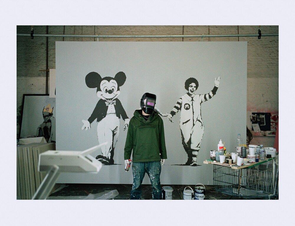 ≪Banksy Welders Mask Session London≫ (2004) / James Pfaff