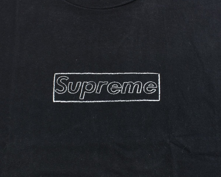 Supreme ✕ KAWS コラボレーションTシャツ