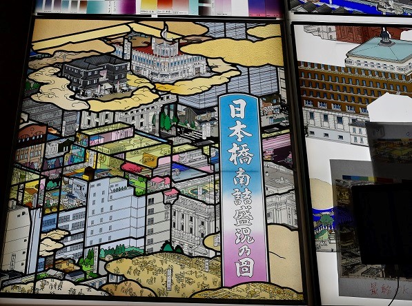 ≪日本橋南詰盛況乃圖≫ / 山口晃 のステンドグラス