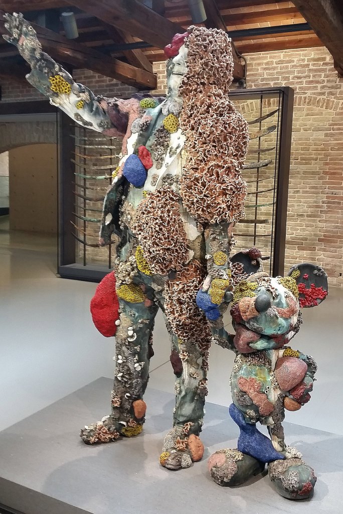 芸術とは何か？ダミアン・ハーストの物議を醸した5つの作品を解説